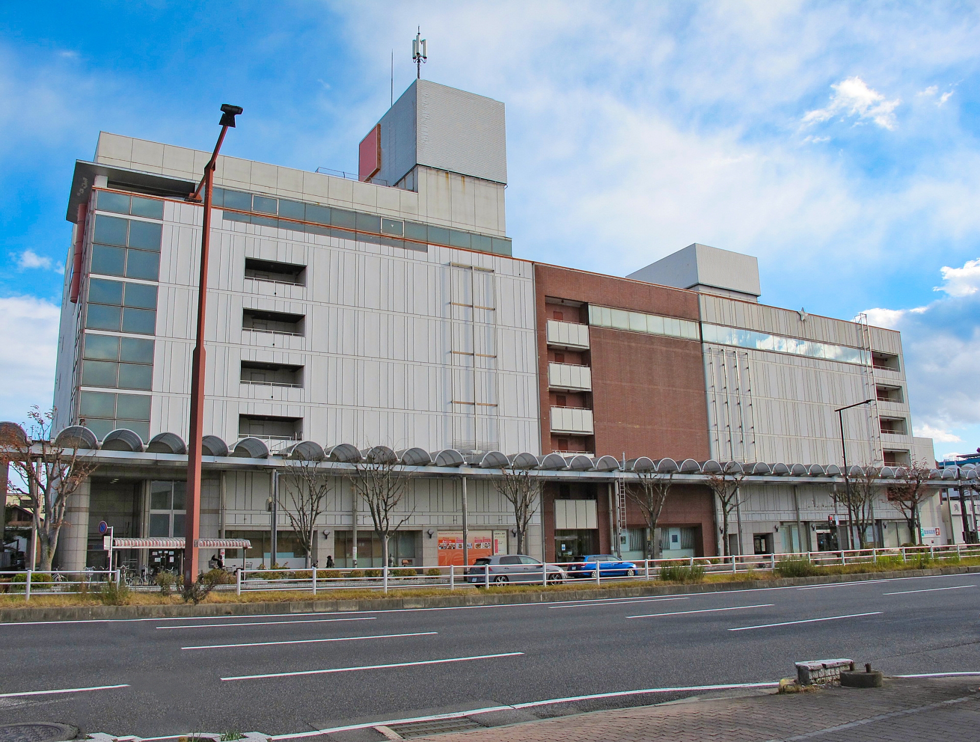 イオンモールのテナント料